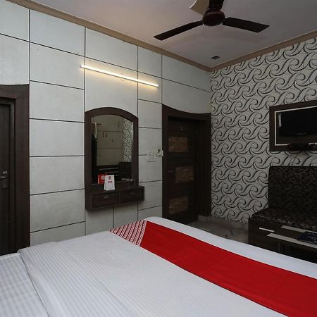 אגרה Oyo 29411 Hotel Vanshika מראה חיצוני תמונה